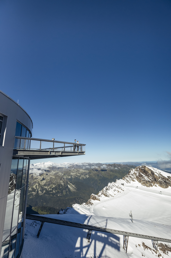 Top of Salzburg viewing platform on the Kitzsteinhorn glacier